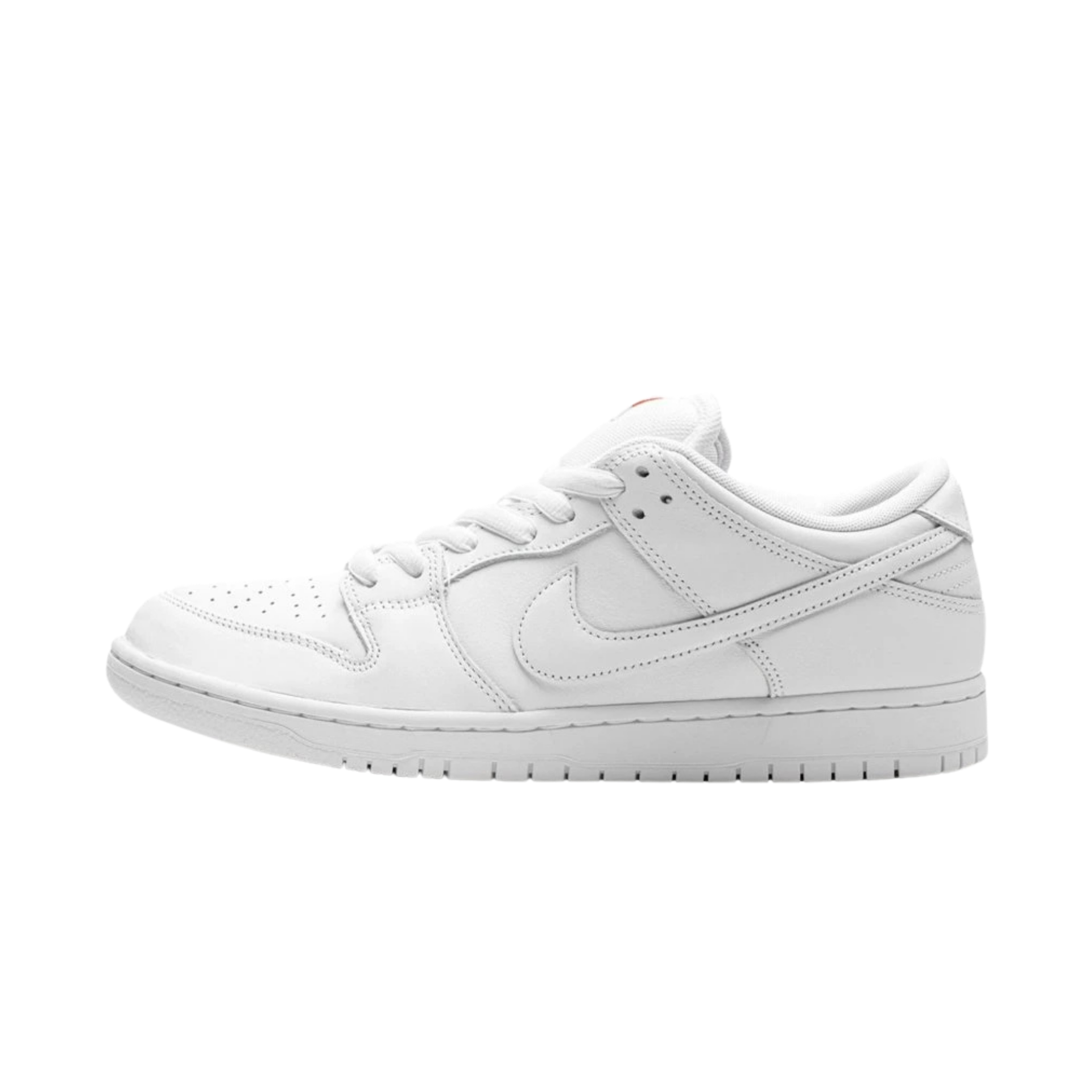 sb dunk low triple white